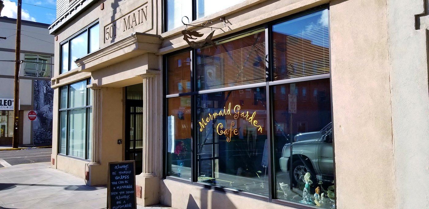 Mermaid Garden Cafe storefront in downtown Klamath Falls